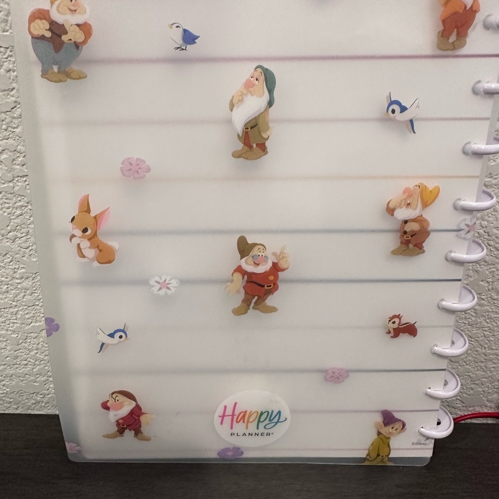 Disney Snow White Classic Happy Planner Dated to June 2026 - Picture 6 of 7